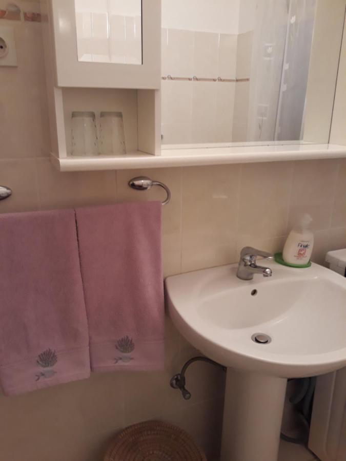 Apartment Tuja Jadrtovac Ngoại thất bức ảnh