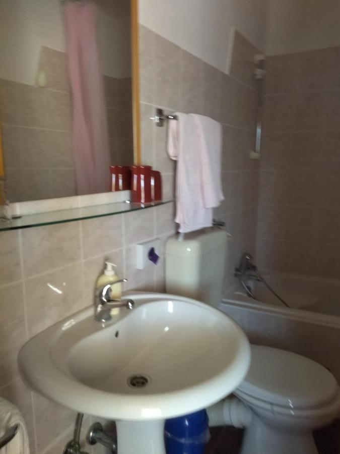 Apartment Tuja Jadrtovac Ngoại thất bức ảnh